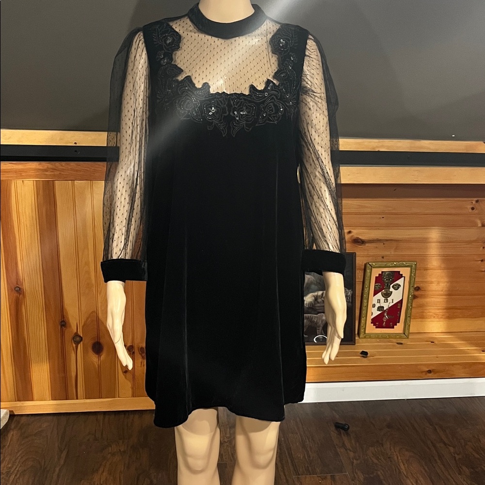 Zara Elegant Black Lace Dress SIZE L